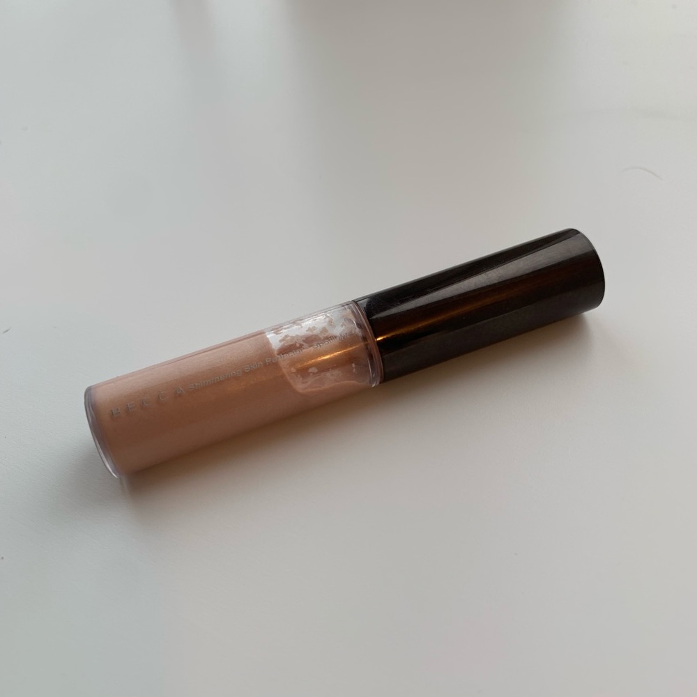 Becca Shimmering Skin Perfector Spotlights